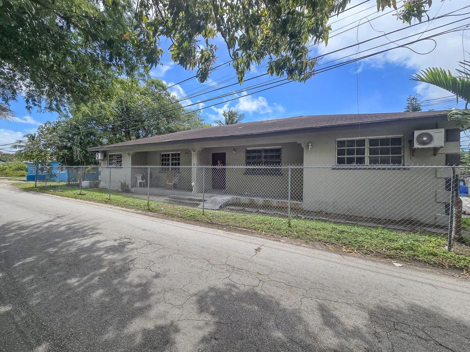 ARMBRISTER ST. Fox Hill New Providence/Paradise Island