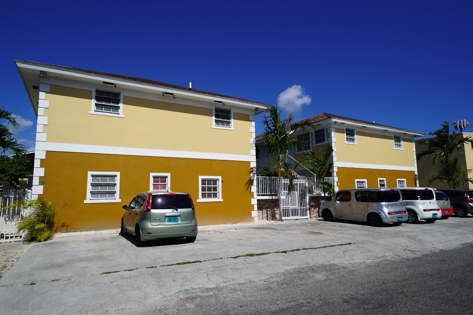 10-PLEX CAREFREE COURT Soldier Road New Providence/Paradise Island