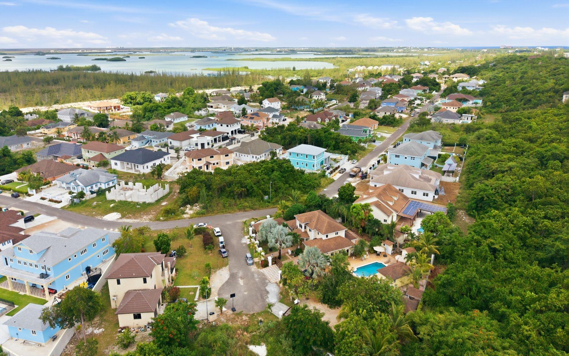 KILLARNEY SHORES HOME John F. Kennedy Drive New Providence/Paradise Island