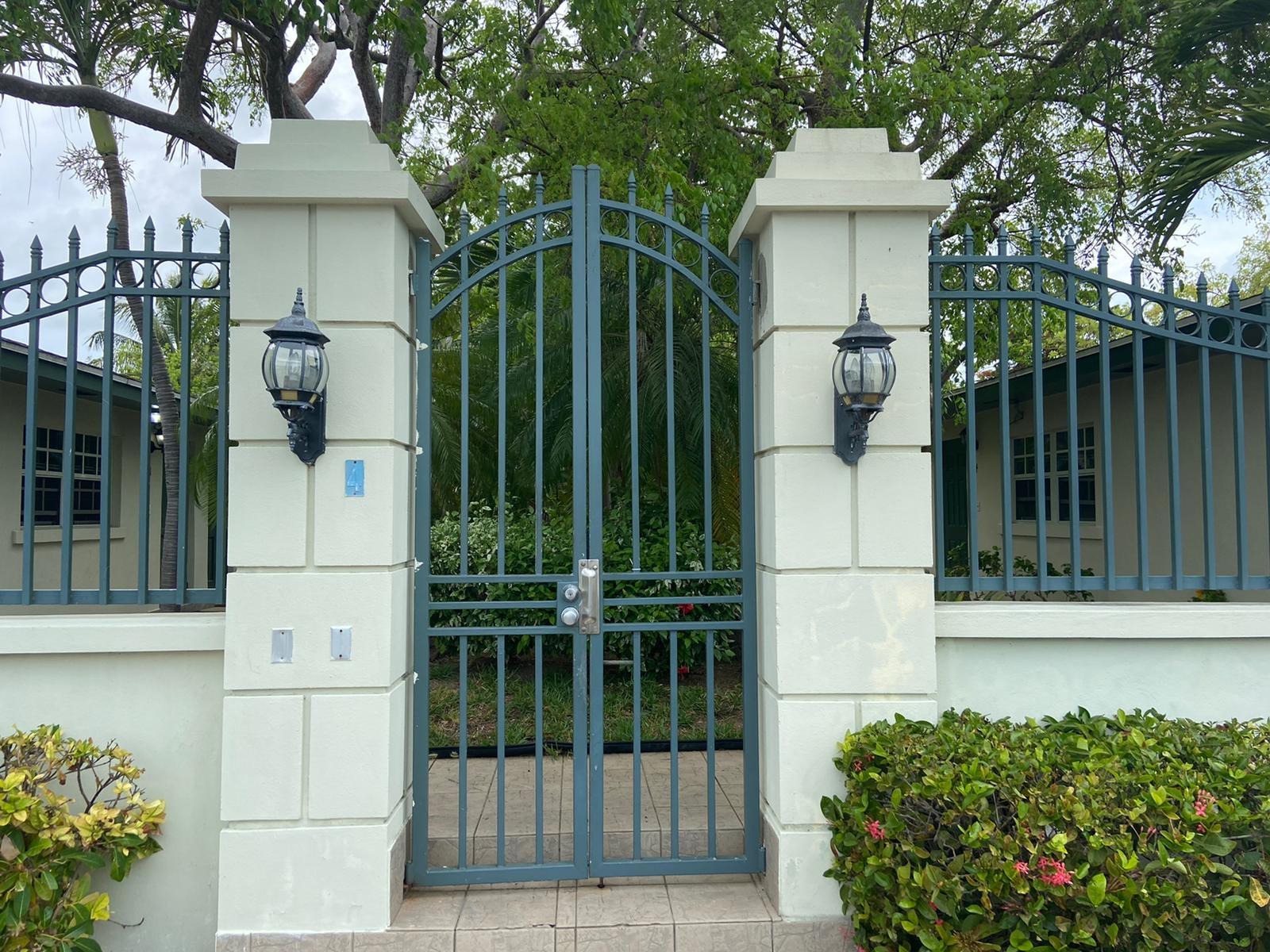 CONDO NASSAU EAST Prince Charles Drive New Providence/Paradise Island