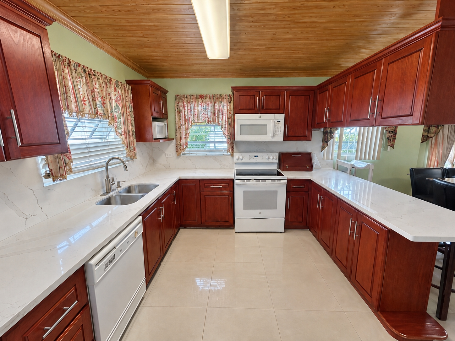 UNIT #1 TWIN PALMS Skyline New Providence/Paradise Island