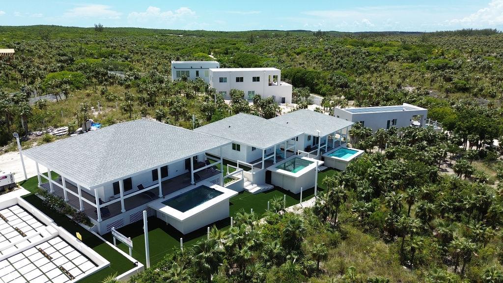 SINGING SANDS OF BANK Governor’s Harbour Eleuthera