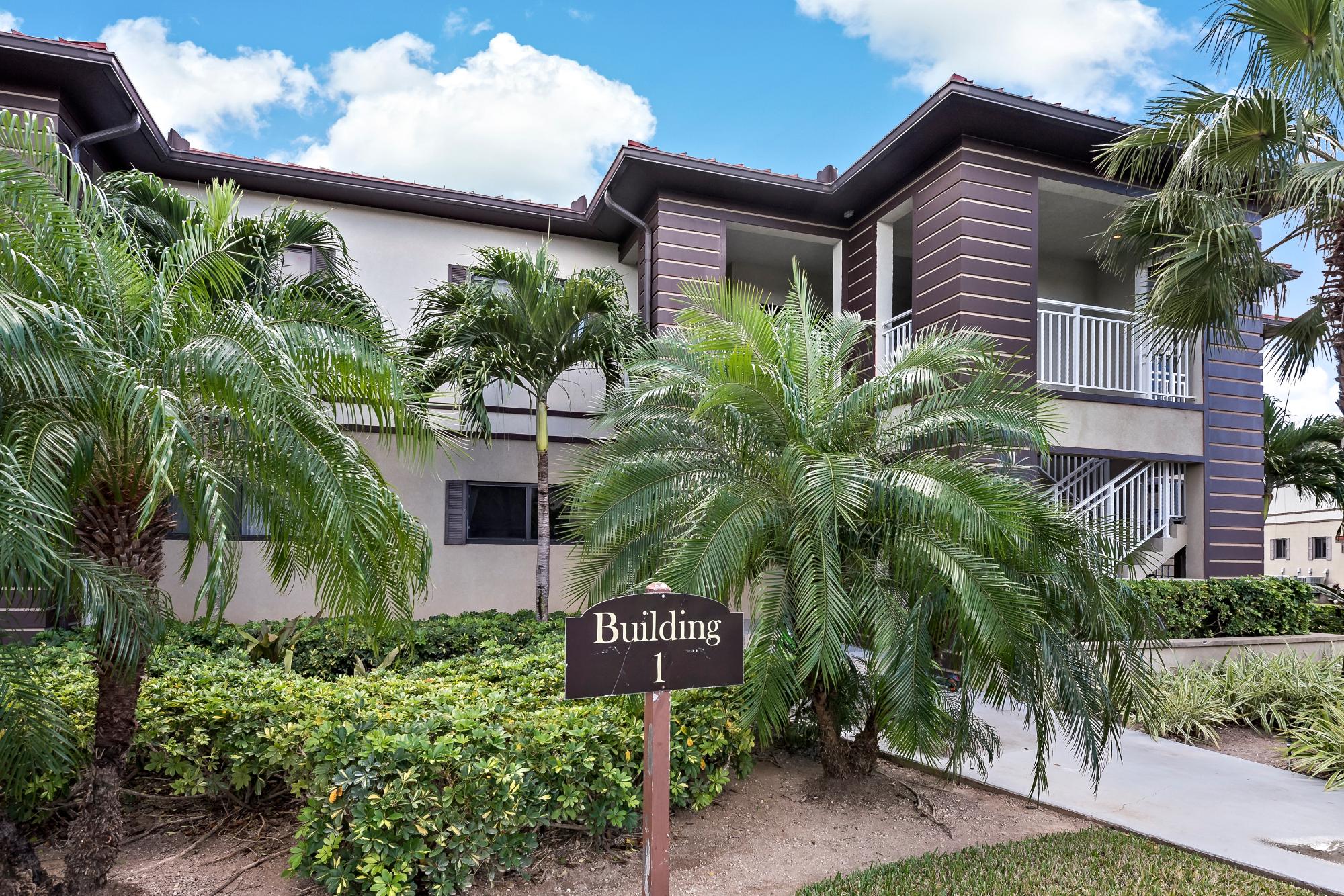 VENETIAN WEST Venetian West New Providence/Paradise Island