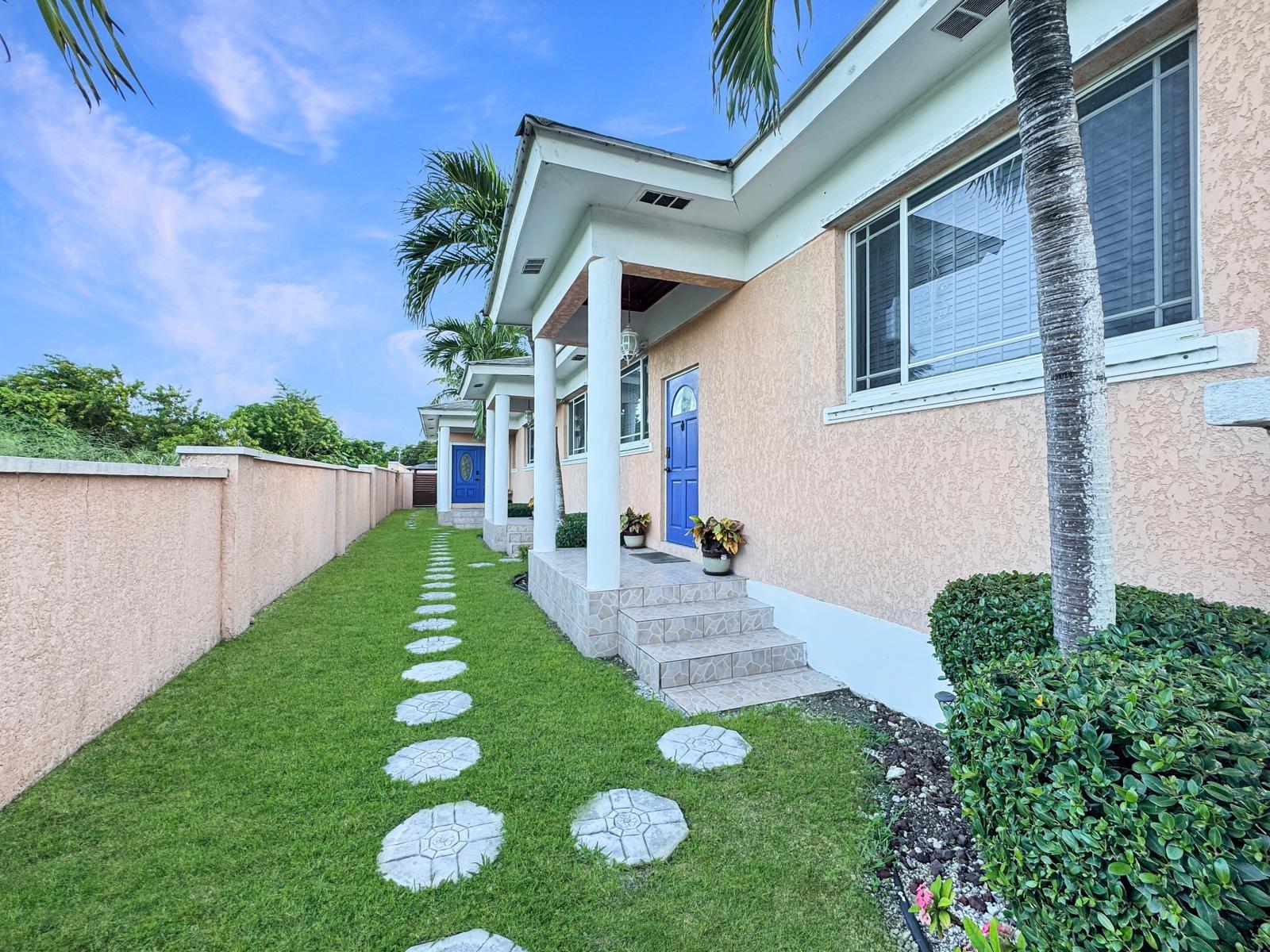 15 CARIBBEAN GARDENS CLOSE Gladstone Road New Providence/Paradise Island