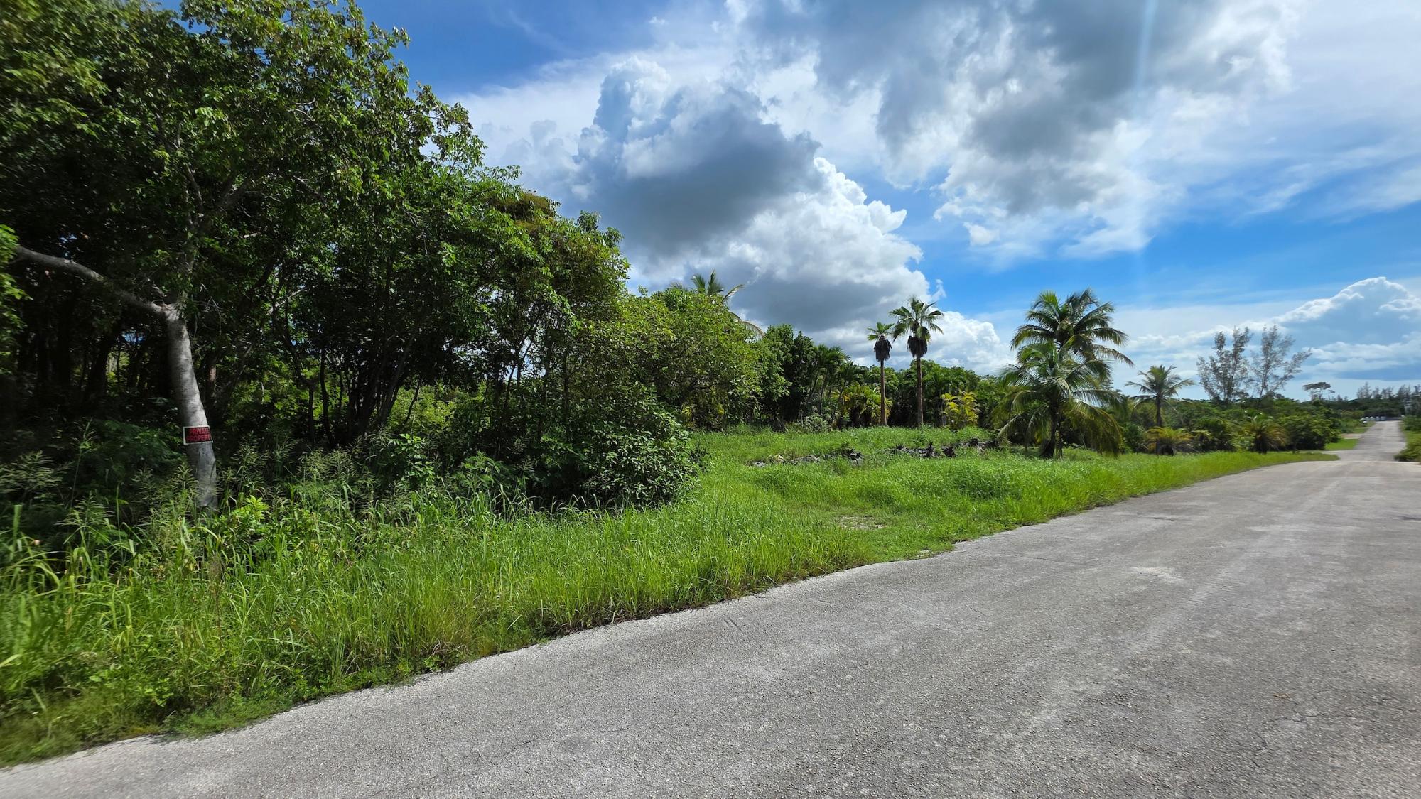 EAST WIND LANE South Ocean New Providence/Paradise Island